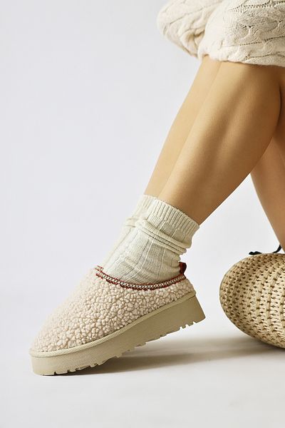 Limoya Ely Beige Embroidery Detailed Winter Teddy Slippers