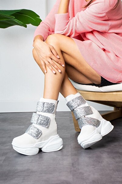 Modanizm Pria Beyaz Dolgu Topuk Bot