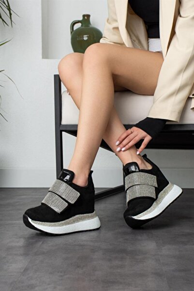 Modanizm حذاء رياضي أسود بكعب مخفي من ويندي