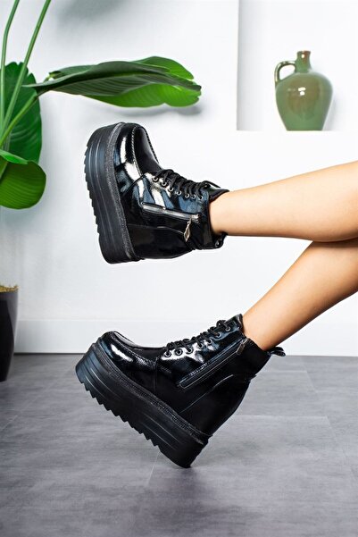 Modanizm Daichi Siyah Dolgu Topuklu Rugan Bot