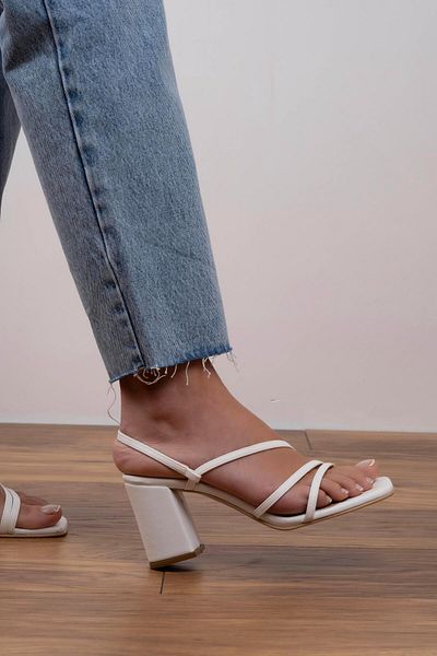 sovrana Band Detailed Heeled Shoes White