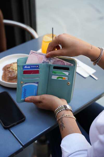 Crew Leather Braga Women's Wallet / Card Holder Gift