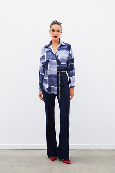 Sateen قميص أزرق داكن منقوش طويل