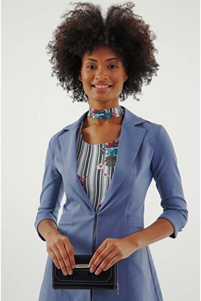 Jument Καπρί μπλέιζερ γραφείου με τριών τετάρτων μανίκια, διακοσμητική τσέπη και κούμπωμα - Dirty Blue