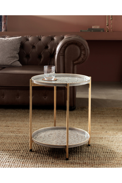 Madame Coco Agathe Sehpa