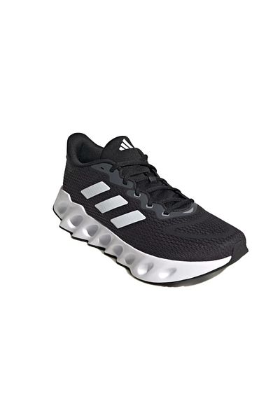 adidas Pantofi de alergare și antrenament pentru bărbați Switch Run M If5720