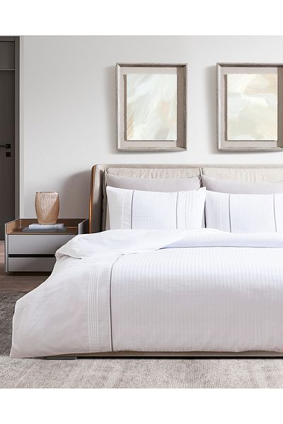 Madame Coco Double White Ribbed Mousse Duvet Cover Set