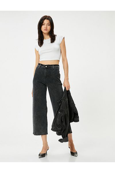 Koton Bequem geschnittene Jeans mit weitem, kurzem Bein - Sandra Jean
