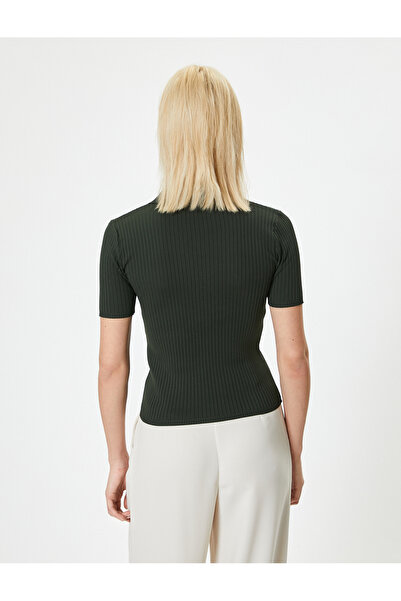 Koton Polo Neck Slim Fit pulóver - rövid ujjú és gombrészlet