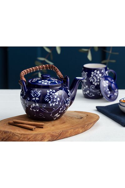 Madame Coco Ravi Teapot