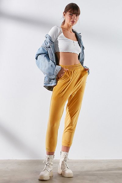 C&City Damen-Jogginghose aus Samt mit elastischem Bund 731 Senf