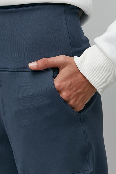 C&City Spodnie dresowe typu jogger z wysokim stanem w kolorze indygo - 811