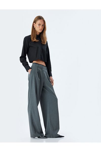 Koton Pleat Detailed Wide Leg Fabric Trousers with Pockets