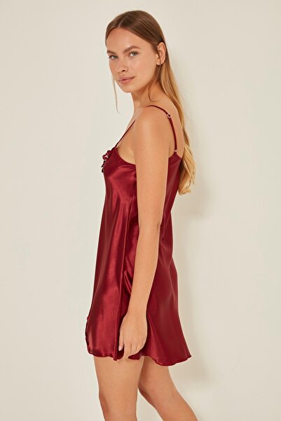 C&City 060 Dámská saténová krajková noční košile Claret Red