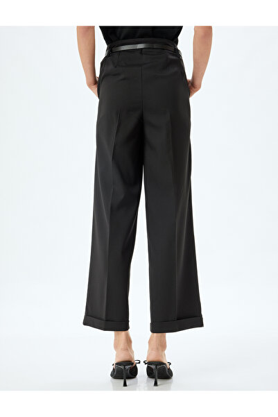 Koton Geniş Paça Kemerli Cep Detaylı Kumaş Pantolon