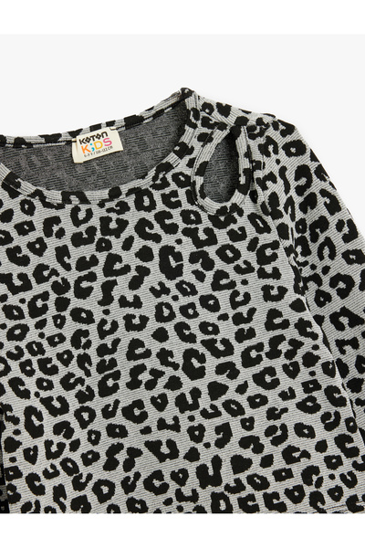 Koton Μπλούζα με μακρυμάνικο στάμπα Leopard - Λεπτομέρειες για παράθυρο με λαιμόκοψη