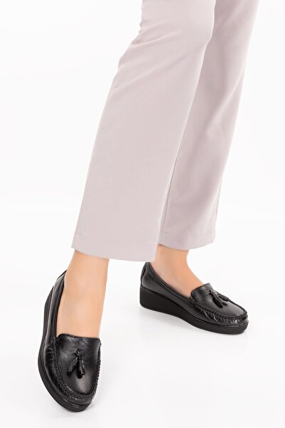 ARTI ARTI AYAKKABI Artı-Artı001-7475-501 حذاء روك نسائي أسود من الجلد الطبيعي بدون رباط