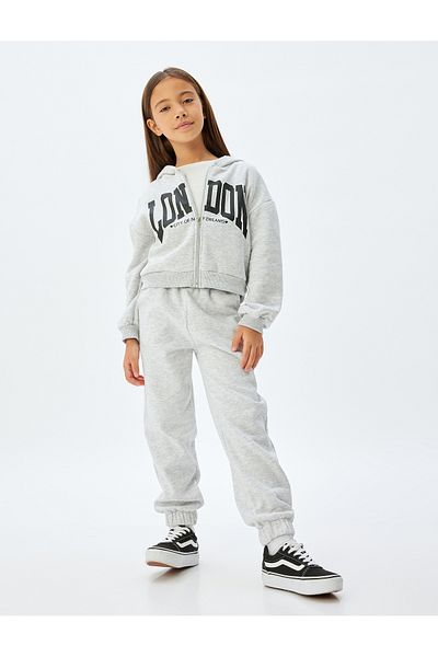 Koton Crop mikina s kapucí - zapínání na zip a detailní potisk