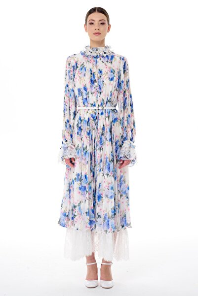 miha Hicran Önal Rochie Pilisoy brodată cu mărgele colorate Saks