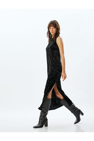 Koton Velvet Long Dress - Sleeveless, Round Neck and Slit