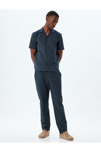 Koton Chino-Hose aus Baumwolle – Taschendetail und Taillenschnürung