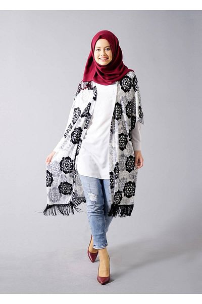 TRENDTESETTÜR Women's Black Tassel Detailed Patterned Jacket 5798