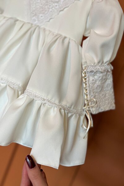 Bertuğ Bebek Dantel Detaylı Krep Kız Çocuk Bebek Abiye Kırık Beyaz Mevlüt Elbise