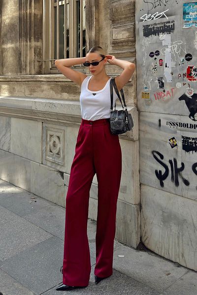Swist Burgunderrote Hera-Palazzo-Damenhose mit elastischem Bund und Taschen