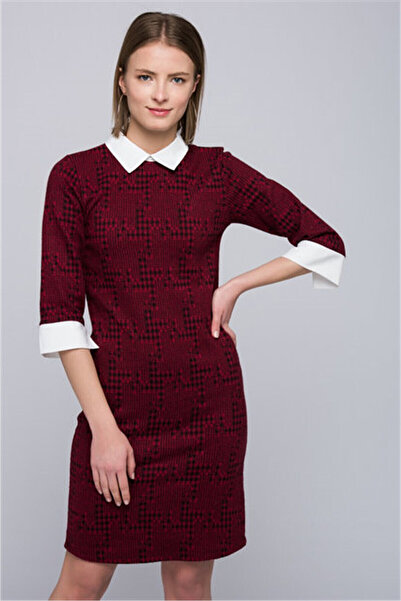 Cotton Mood 8030306 فستان بياقة قميص منقوشة مع تفاصيل على الأكمام باللون العنابي