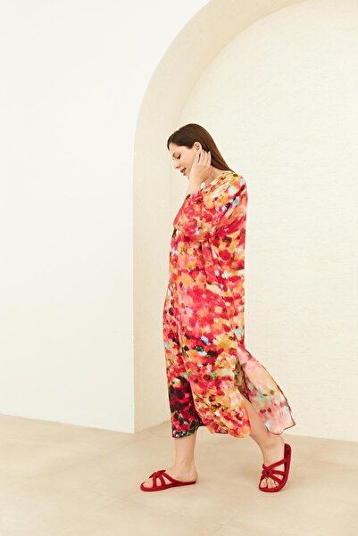 Curly Fuchsia Patterned Kaftan Dress