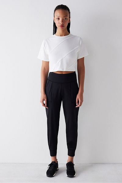 Penti Tricou Crop Alb cu Detaliu Cusături - Mânecă Scurtă