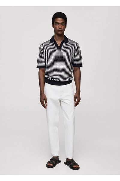 MANGO Man Gestreiftes Strick-Poloshirt mit kontrastierendem Kragen