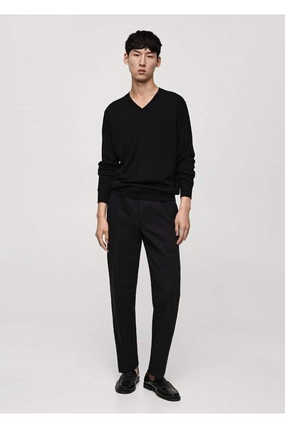 MANGO Man Pullover aus 100 % Merinowolle mit V-Ausschnitt