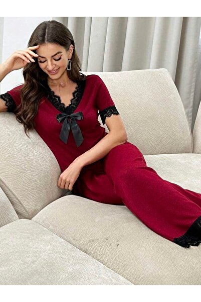 BLACK Dámský viskózový pyžamový oblek vínové barvy s černou krajkou a stuhou