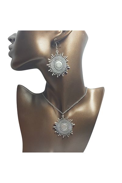 Ororabutik Orora Fairygrunge Sun Figured Silver Color Necklace and Earring Set