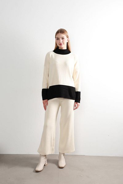 MAY MARA Women's Stight Neck Color Garnish 2-Piece Bluzed Pant Tricot Set