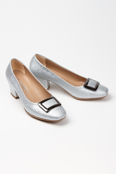 Akçetin Moda Ženske stileto cipele od specijalnog materijala sa šljokicama