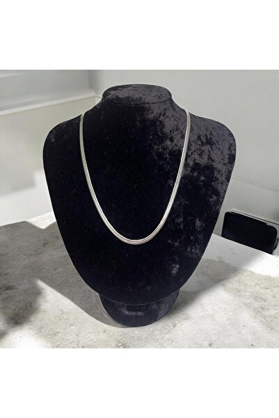 Mog Concept قلادة فضية اللون من الفولاذ الإيطالي غير قابلة للتشويه