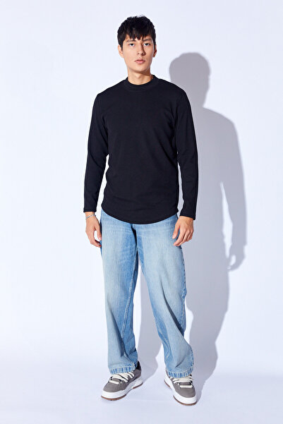 Manche Bisiklet Yaka Jakarlı Dokulu Kumaş Slim Fit Basic Uzun Kol Erkek Tshirt | Siyah MANW229954-1