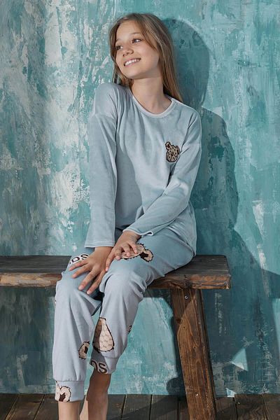 Pijamaevi Set de pijamale exclusiv pentru fete din catifea cu model Blue Bear Head