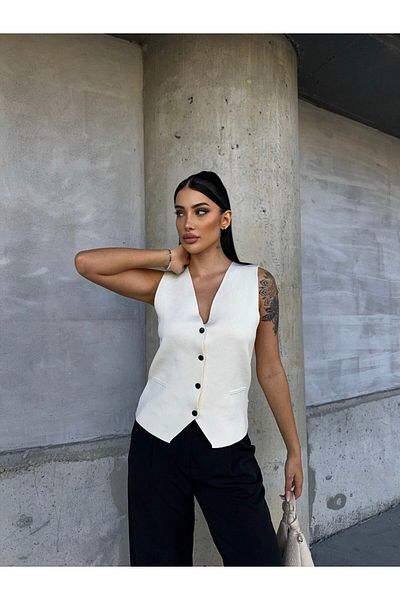 buqre's moda Πλεκτό γιλέκο με λεπτομέρεια με κουμπιά με τάση