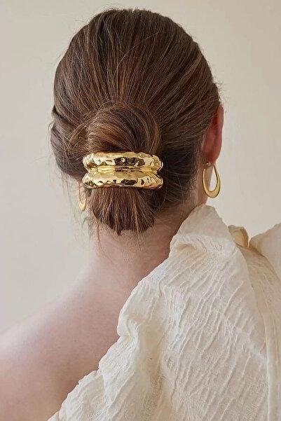 CAŞ DEKORASYON Cataramă din cauciuc detaliată din metal de culoare aurie