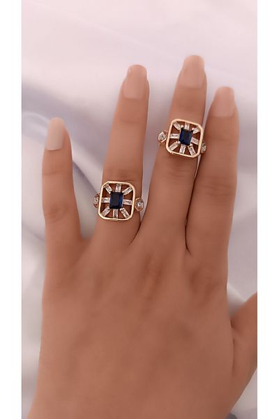 GÜRLER Baguette Stone Detailed Steel Ring