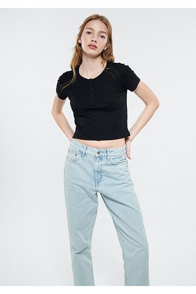 Mavi Geknöpftes schwarzes Basic-T-Shirt mit kurzem Schnitt/Kurzschnitt 1611639-900