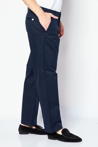 Selected Homme Men Loose Fit Solid Chino Pants, Navy Blue
