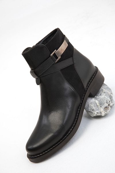 SOHO Dámské černé kozačky – model Bootie z roku 19726