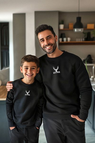 TRENDYOLKIDS Chlapecká mini mikina - Father-Son Printed, Knitted Me, Black Tkdaw25Sw00054