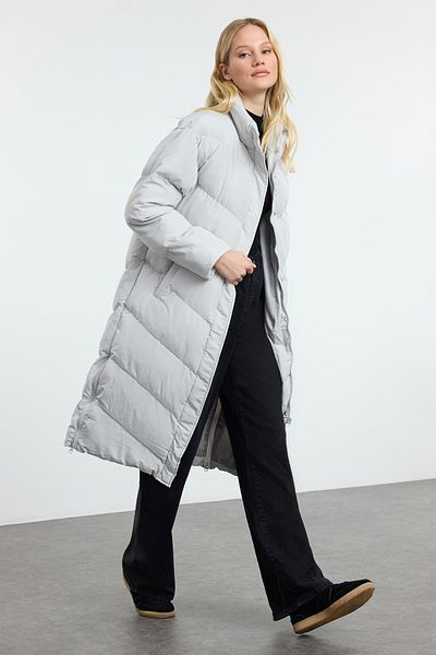 Trendyol Collection Šedá boční zip s regulérním střihem s podrobným vodoodpudivým dlouhým rukávem Twoaw24Mo00049