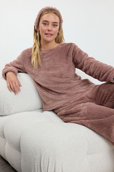 Trendyol Collection Wellsoft téli kötött pizsama szett nyérc hajpánttal THMAW25PT00040