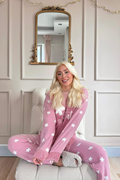 Pijamaevi Pembe Hello Winter Desenli Kadın Peluş Pijama Takımı